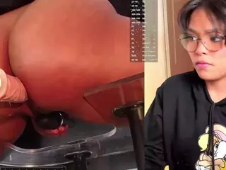 LilyLove1's Live Sex Cam Show