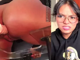 LilyLove1's Live Sex Cam Show