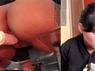 LilyLove1's Live Sex Cam Show