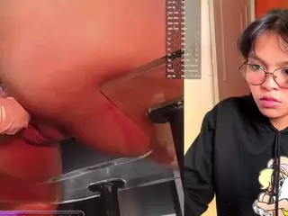 LilyLove1's Live Sex Cam Show