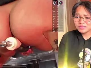 LilyLove1's Live Sex Cam Show