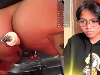 LilyLove1's Live Sex Cam Show