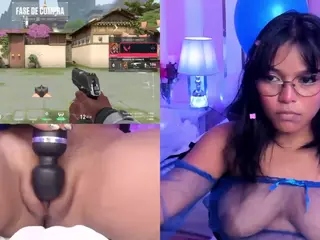 LilyLove1's Live Sex Cam Show