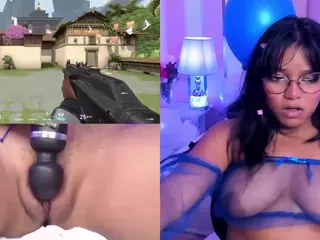 LilyLove1's Live Sex Cam Show