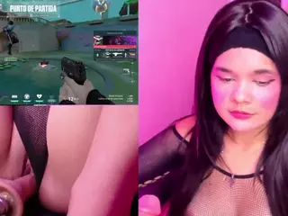 PetiteSally's Live Sex Cam Show