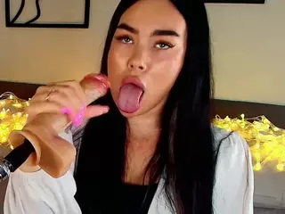 KaterineTailor's Live Sex Cam Show