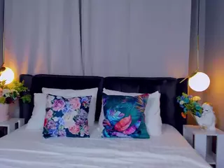 1CarlaWhite's Live Sex Cam Show