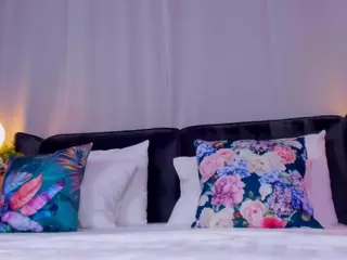 1CarlaWhite's Live Sex Cam Show