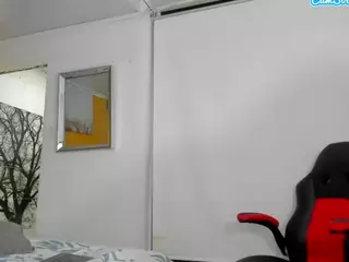 khloe-smith-1's Live Sex Cam Show