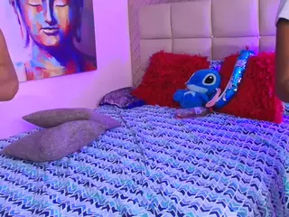 khloe-smith-1's Live Sex Cam Show