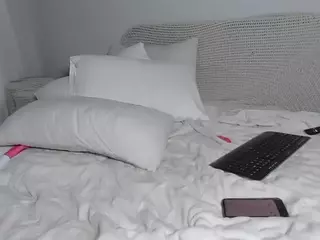 sofiedxx's Live Sex Cam Show