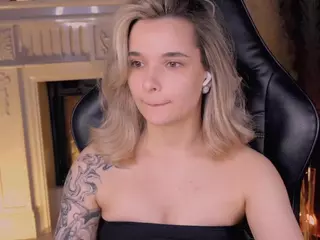 bellalita's Live Sex Cam Show