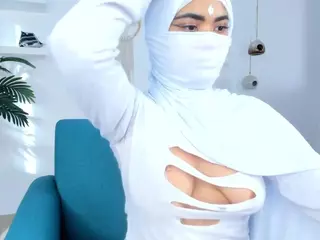 Aura-cute's Live Sex Cam Show