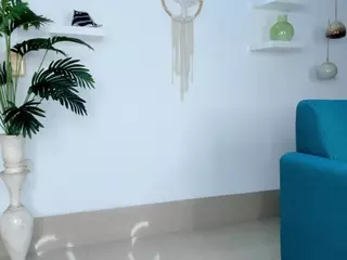 Aura-cute's Live Sex Cam Show