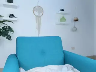 Aura-cute's Live Sex Cam Show