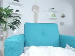 Aura-cute's Live Sex Cam Show