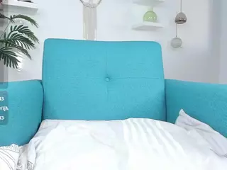 Aura-cute's Live Sex Cam Show