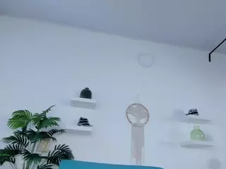 Aura-cute's Live Sex Cam Show