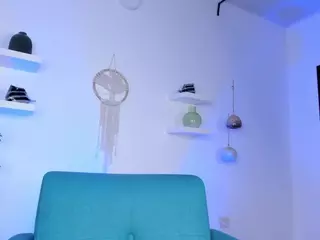 Aura-cute's Live Sex Cam Show