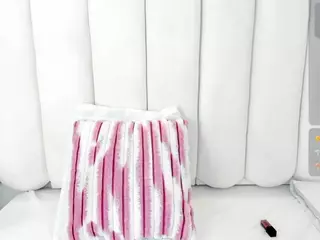 Isabella-colinss's Live Sex Cam Show