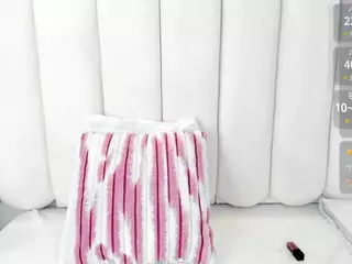 Isabella-colinss's Live Sex Cam Show