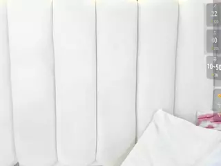Isabella-colinss's Live Sex Cam Show