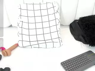Isabella-colinss's Live Sex Cam Show