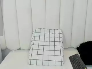 Isabella-colinss's Live Sex Cam Show
