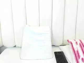 Isabella-colinss's Live Sex Cam Show
