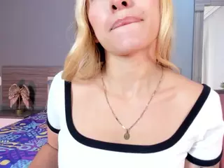 lexxie-bunny's Live Sex Cam Show