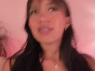 sara-gwenn's Live Sex Cam Show