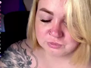 ZaraReign's Live Sex Cam Show