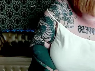 ZaraReign's Live Sex Cam Show
