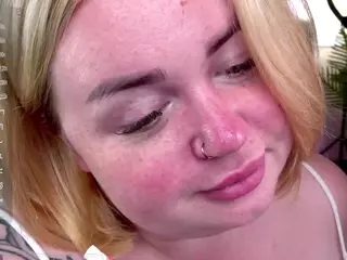 ZaraReign's Live Sex Cam Show