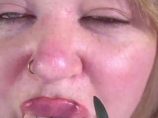 Live cam show with ZaraReign