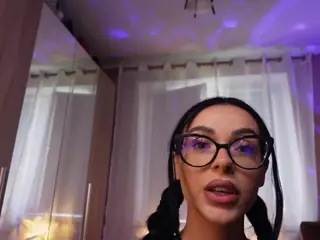 Oddetteblackk's Live Sex Cam Show