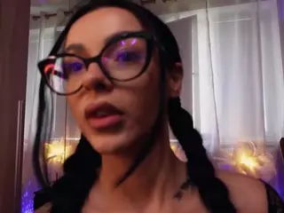 Oddetteblackk's Live Sex Cam Show
