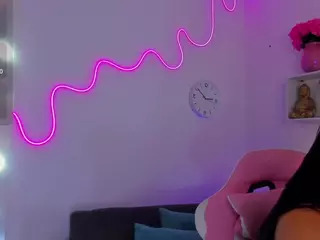 Caroline Fox's Live Sex Cam Show