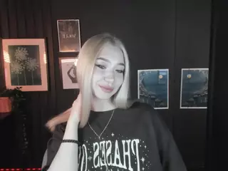 AnnabelleArt's Live Sex Cam Show