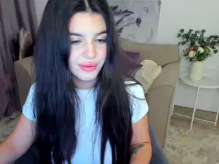 SnowingWinter's Live Sex Cam Show