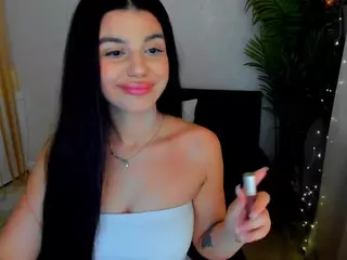 SnowingWinter's Live Sex Cam Show