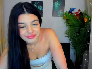 SnowingWinter's Live Sex Cam Show