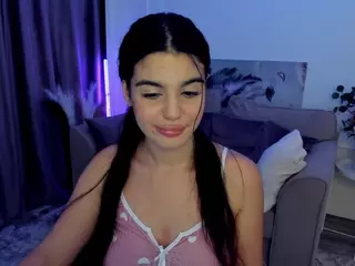 SnowingWinter's Live Sex Cam Show