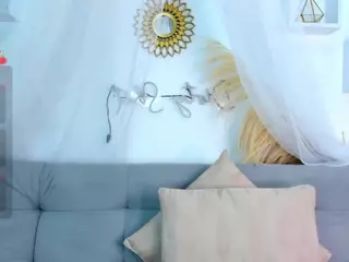 abigail777's Live Sex Cam Show