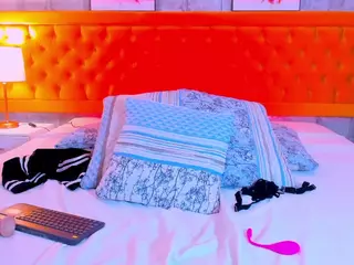 BritneyCortz's Live Sex Cam Show