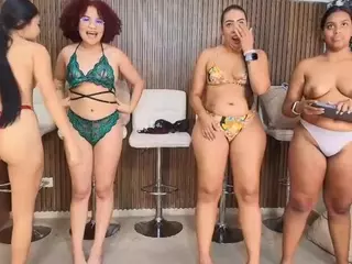 dayannawins's Live Sex Cam Show