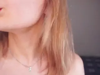 Mia and Elfy's Live Sex Cam Show