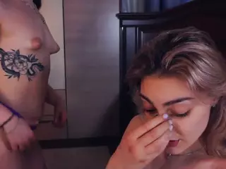 Mia and Elfy's Live Sex Cam Show