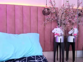 CarolineMoreno's Live Sex Cam Show