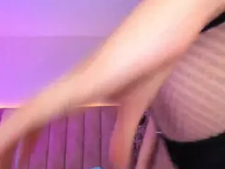 CarolineMoreno's Live Sex Cam Show